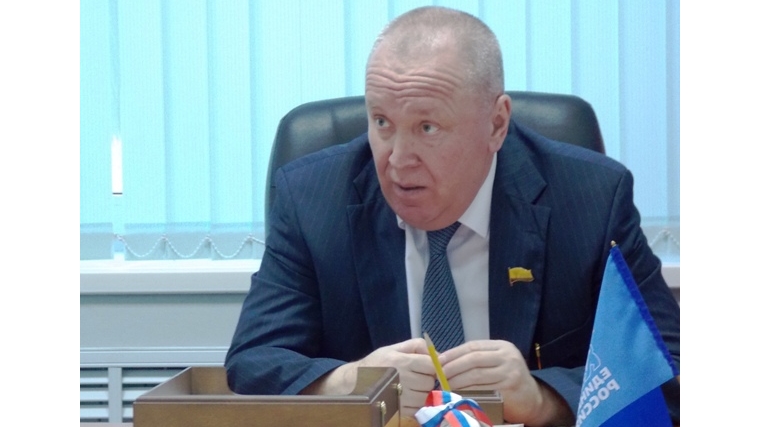 Прием граждан провел председатель Комитета по социальной политике и национальным вопросам Вячеслав Рафинов